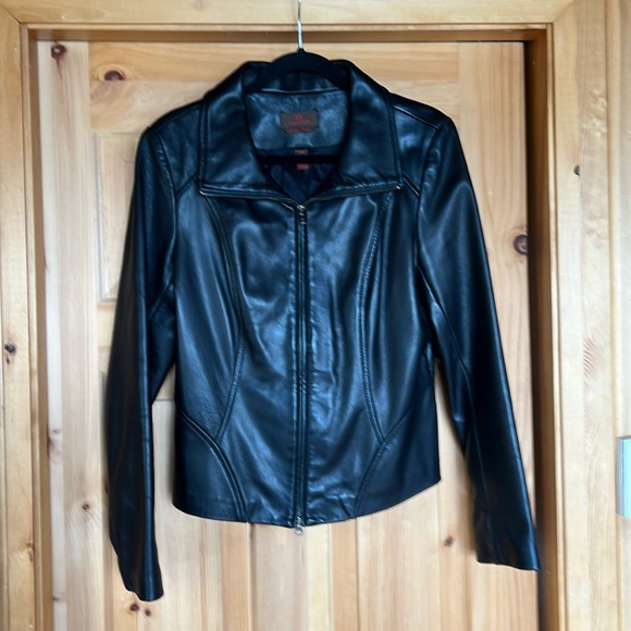 Danier leather jacket - Picture 1 of 3